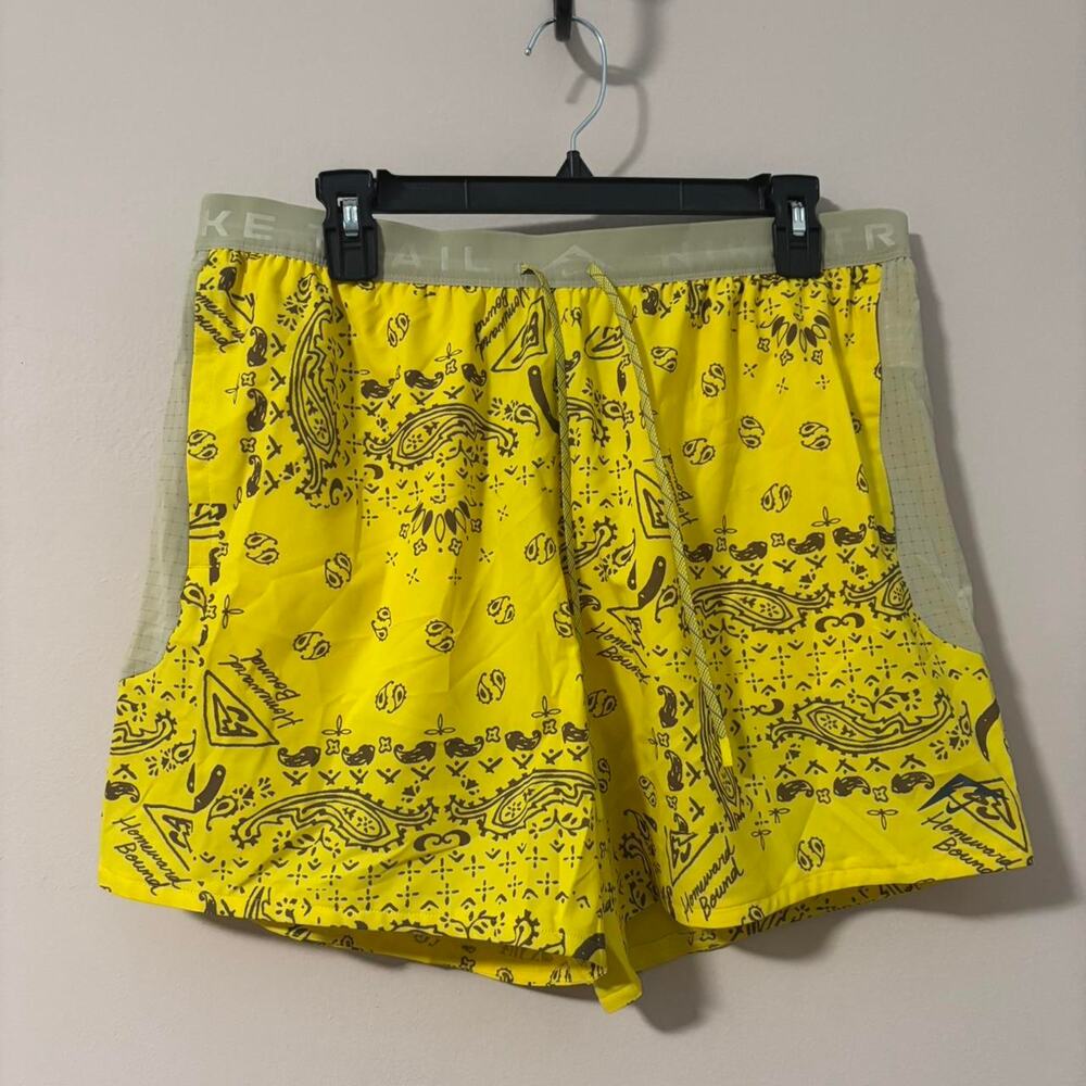 Nike trail yellow bandana shorts size L mens